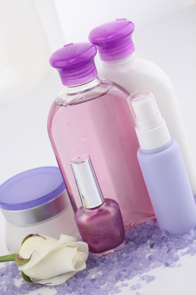Wet Spray, Nail Polish , Shampoo, Gel & Bodylotion (850 ml)