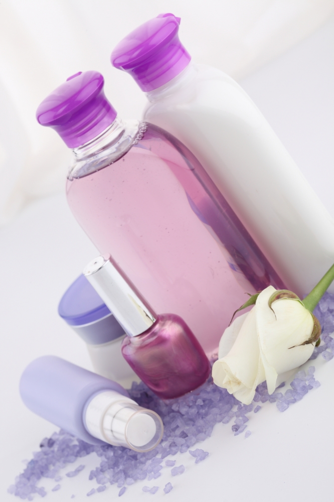 Wet Spray, Nail Polish , Shampoo, Gel & Bodylotion (850 ml)